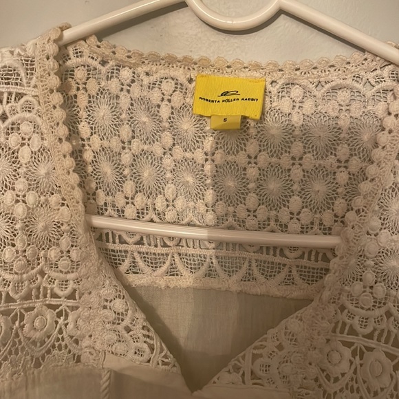 Embroidered sleeve top - Picture 3 of 4